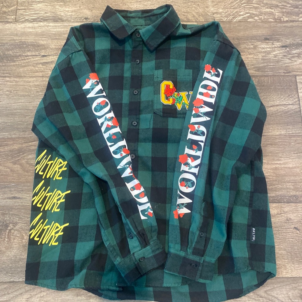Graphic Print Flannel